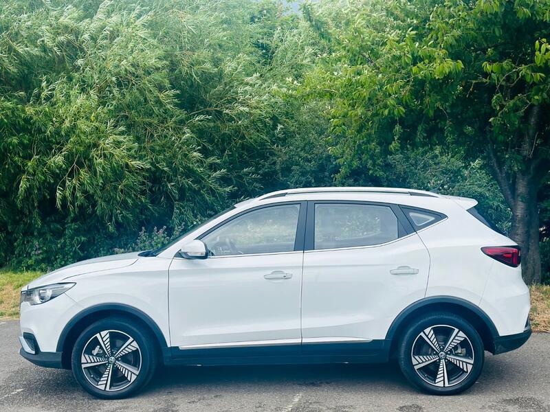 MG ZS