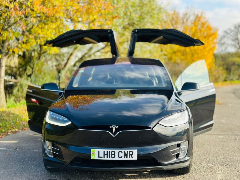 TESLA MODEL X